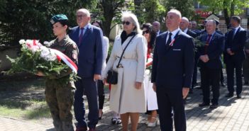 Przedstawiciele Powiatu Grajewskiego na uroczystościach majowych